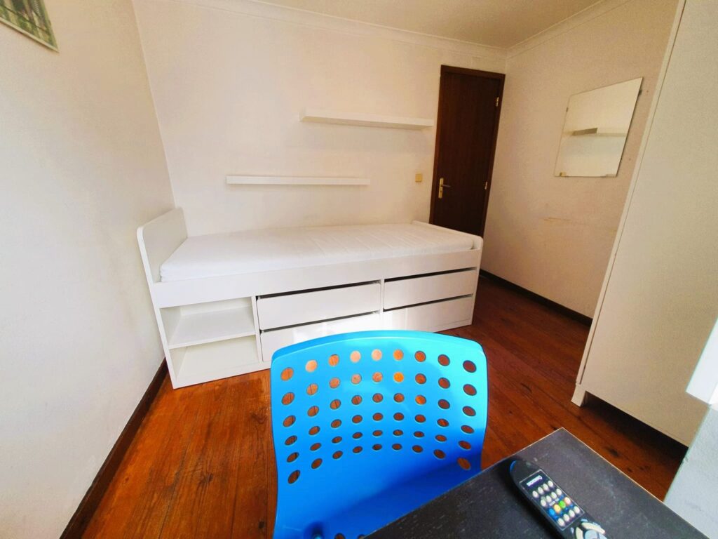 Marco Preto, 1.º andar: primeiro quarto