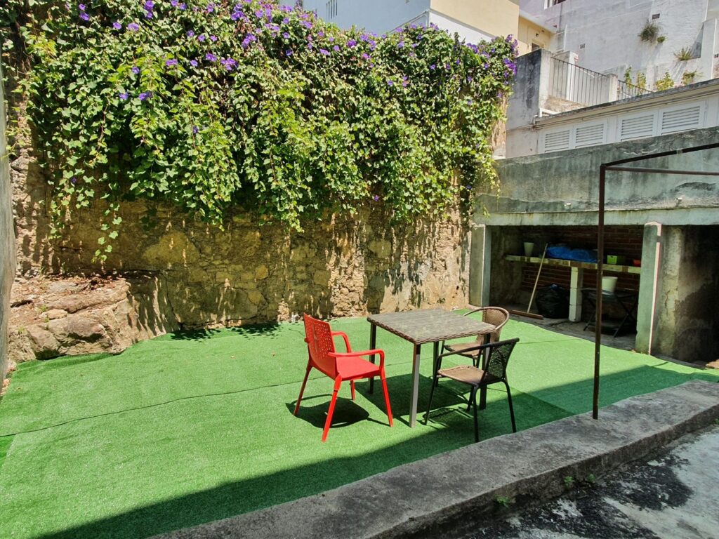 Saragoça, 1.º Esquerdo: terraço