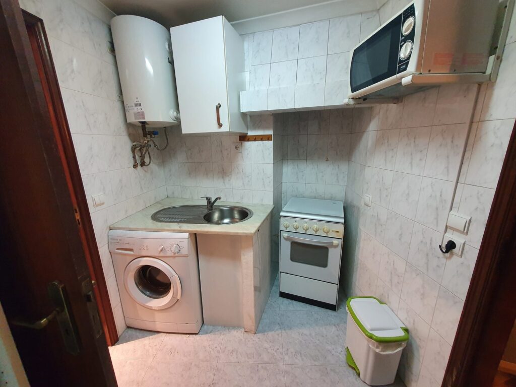 António de Vasconcelos, R/C: cozinha
